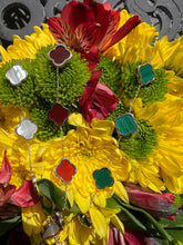 Load image into Gallery viewer, Quatrefoil Semi Precious Stone Bracelet