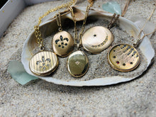 Load image into Gallery viewer, 14k gf Fleur De Lis Locket
