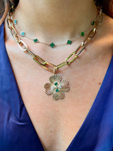 Load image into Gallery viewer, 14kg Semi-Precious Clover Necklaces
