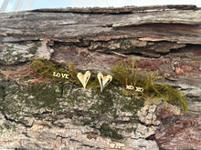 Load image into Gallery viewer, 14kg Dipped Large Heart Earrings
