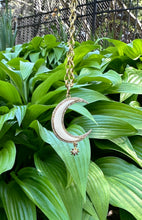 Load image into Gallery viewer, 14kg Diamond and White Enamel Moon with Dangling Diamond Star
