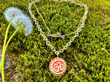Load image into Gallery viewer, 14kg and Diamond Om Cameo Pendant
