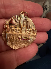 Load image into Gallery viewer, 14kg Vintage XL NYC Skyline Pendant
