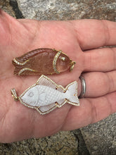 Load image into Gallery viewer, 18kg White Diamond Cameo Fish
