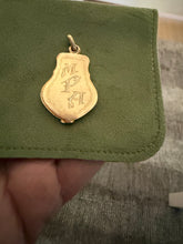 Load image into Gallery viewer, 18kg Art Nouveau Locket
