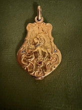Load image into Gallery viewer, 18kg Art Nouveau Locket
