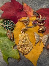 Load image into Gallery viewer, 14kg and Diamond Vintage Butterfly

