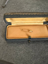 Load image into Gallery viewer, 14kg Vintage Safety Pin
