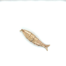 Load image into Gallery viewer, 9 ct Gold Vintage Fish
