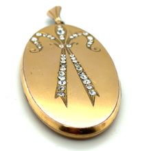 Load image into Gallery viewer, 14k Gold Filled Vintage Oblong Fleur de Lis Locket
