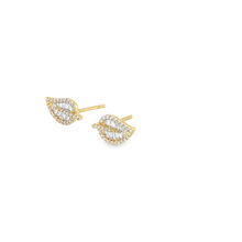 Load image into Gallery viewer, 14kg Baguette Leaf Diamond Studs
