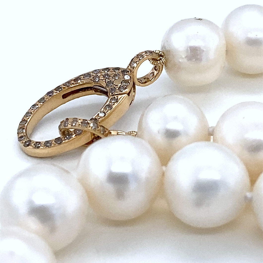 White Pearls with 14kg and Diamond Ball and Lobster Clasp