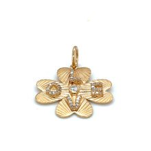 Load image into Gallery viewer, 14kg Diamond LOVE on Four-Leaf Clover Pendant
