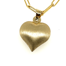 Load image into Gallery viewer, Vintage 14kg Heart Pendant
