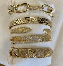 Load image into Gallery viewer, 14kg Large Oval Paperclip Bracelet with Oval Diamond Clasp
