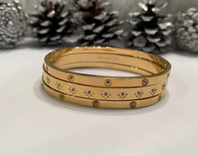 Load image into Gallery viewer, Gold Diamond Bangle Bracelet
